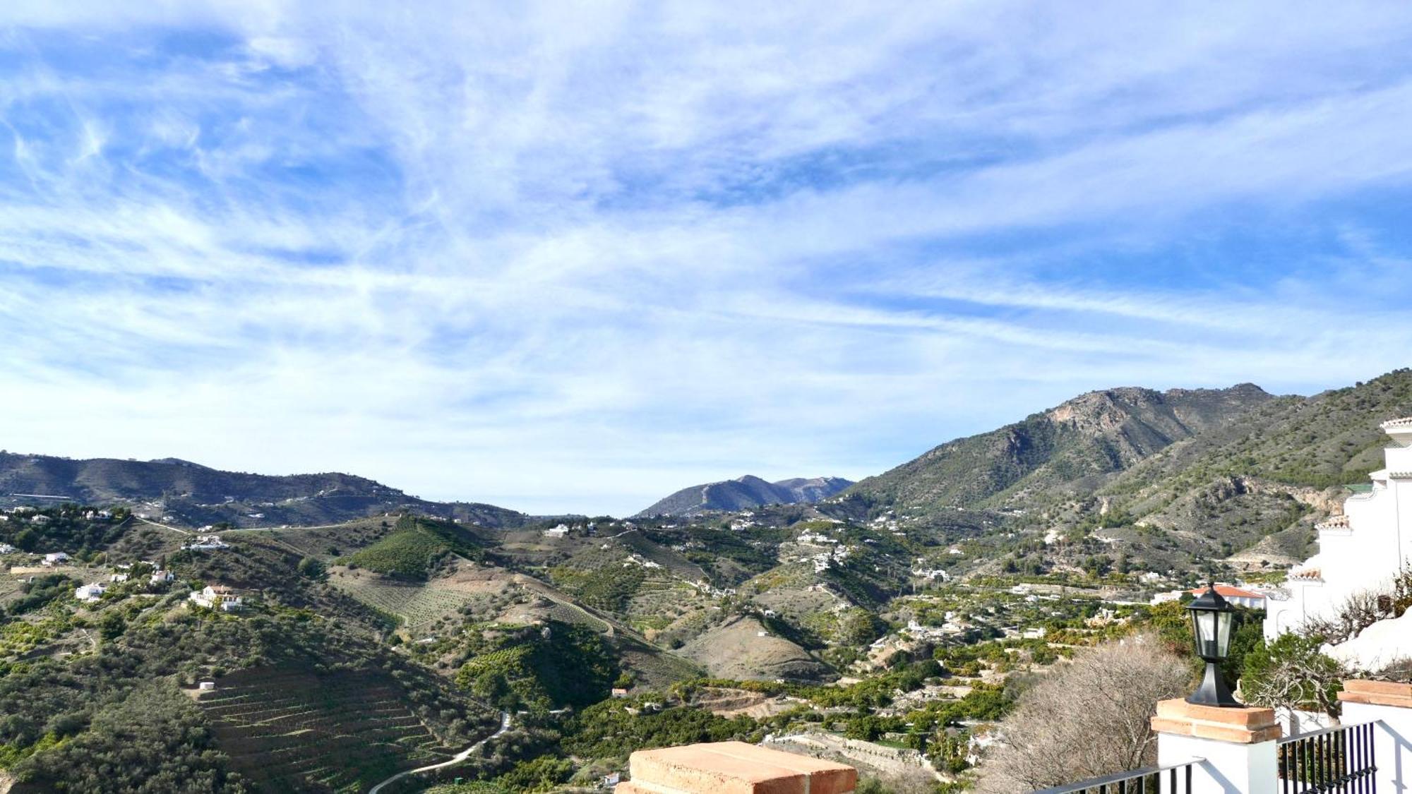 Casita Frigiliana - Stunning New Apartment With Views With Private Parking Space Екстериор снимка